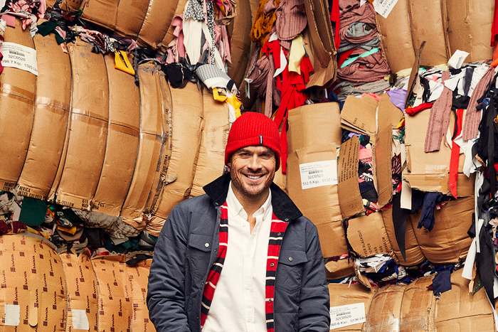 Get Ians Look: <a href="https://huckberry.com/store/wellen/category/p/58282-quilted-shirt-jacket" target="_blank">Wellen Quilted Shirt Jacket</a>, <a href="https://tactandstone.com/collections/shirts/products/white-century-oxfo...