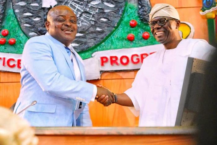L-R: The Speaker of Lagos State House of Assembly, Mr Mudashiru Obasa and Lagos State Governor, Mr Babajide Sanwo-Olu during the presentation of proposed Year 2020 budget on Friday, Nov. 8, 2019. [NAN]