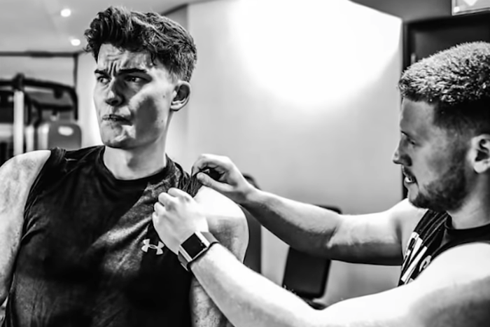 This Guy Faked Being Jacked on Insta for a Week