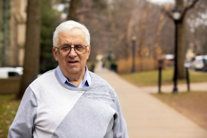 Mathematics Prize Shared by 2 Trailblazers of Probability and Dynamics