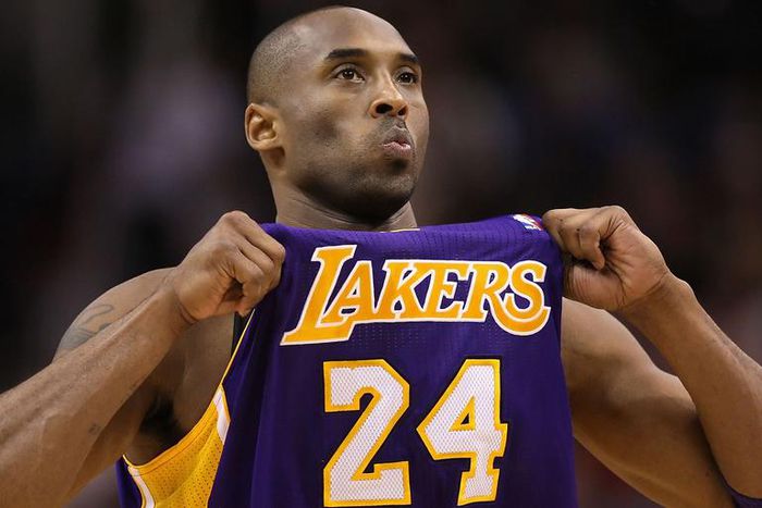 Kobe Bryant Doesn't Flinch In This Iconic Clip