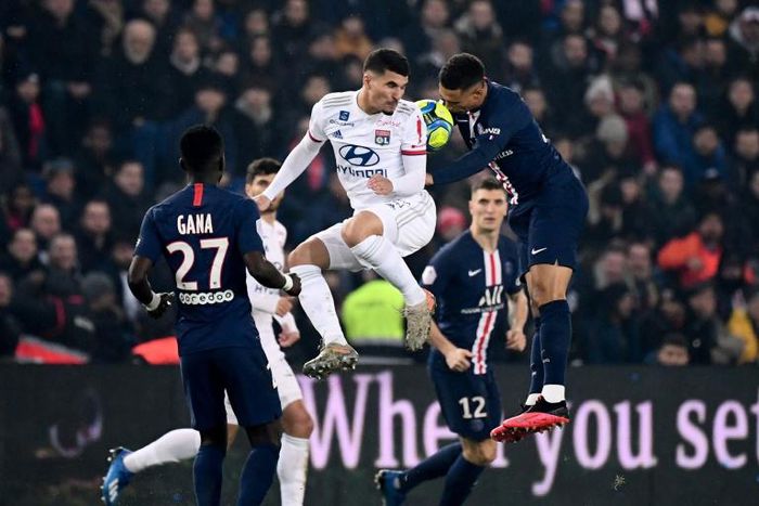 Paris Saint-Germain saw off a Lyon fightback to win 4-2 at the Parc des Princes on Sunday night