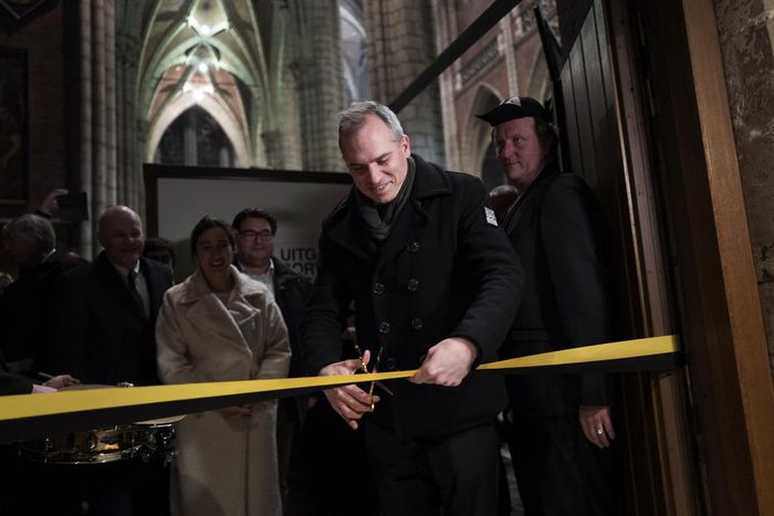 Up Close, There's More to the Ghent Altarpiece Than the Lamb