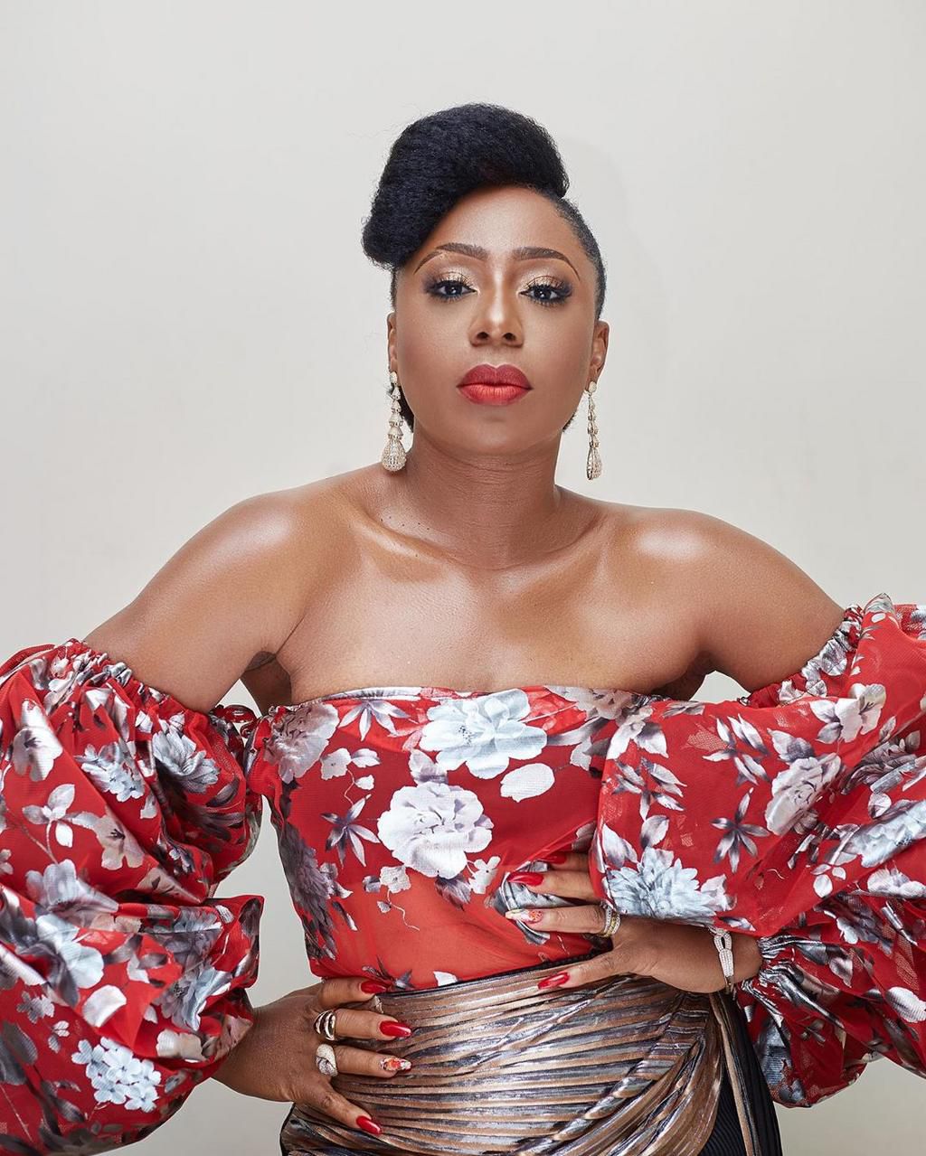 The business of the evening started with Dakore revealing the couples in the house and the names they had chosen for themselves. [Instagram/Dakorea]