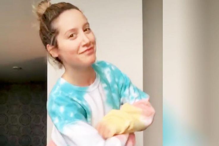 Ashley Tisdale Dances To 'High School Musical'