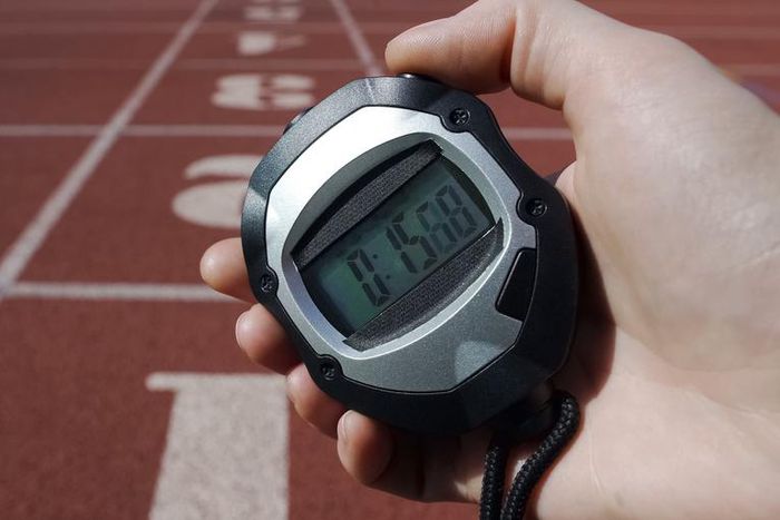 Dr. Pimple Popper Pops A Cyst In Record Time