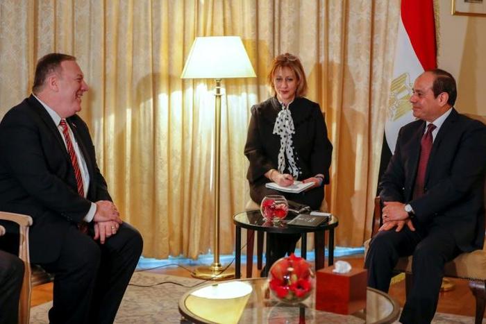 US Secretary of State Mike Pompeo (L) meets Egyptian President Abdul Fattah al-Sisi on the sidelines of an international conference on Libya in Berlin