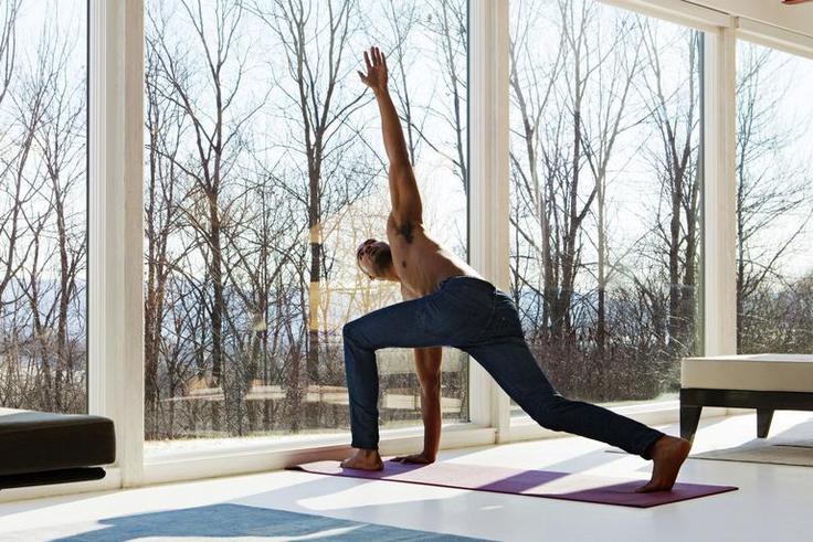Stay Loose at Home With This Mobility Flow