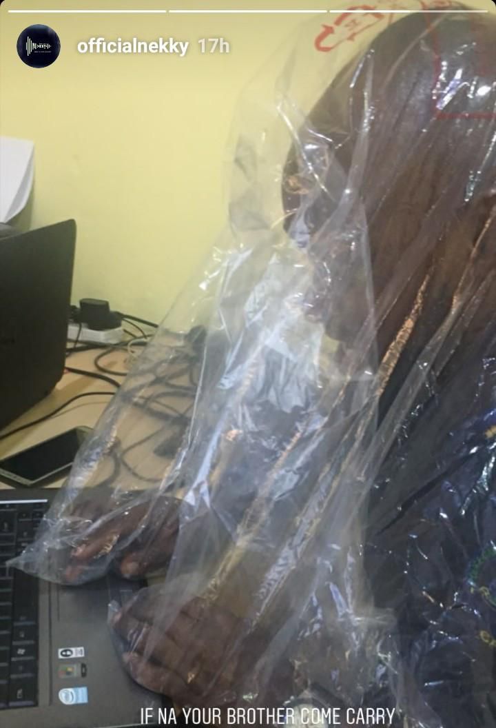 Police officer’s new protection against COVID-19 is ‘one-in-town’ (photos)