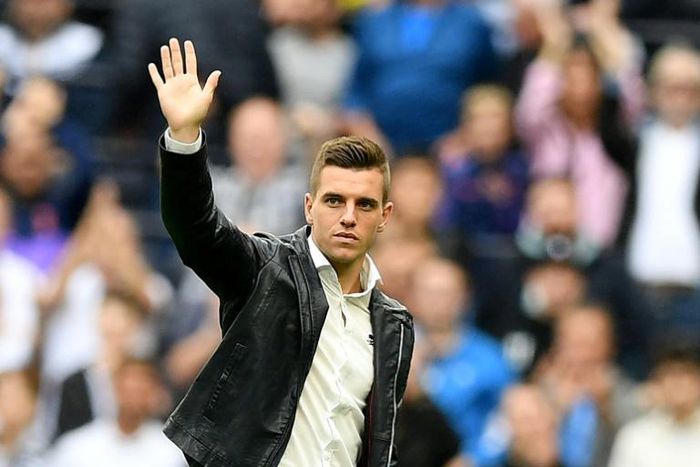 Tottenham midfielder Giovani Lo Celso has signed a contract with the club until 2025