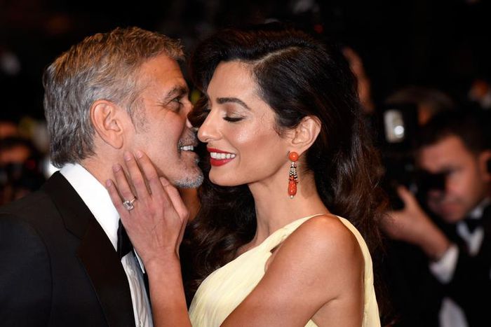 10 Things To Expect When Dating An Older Man