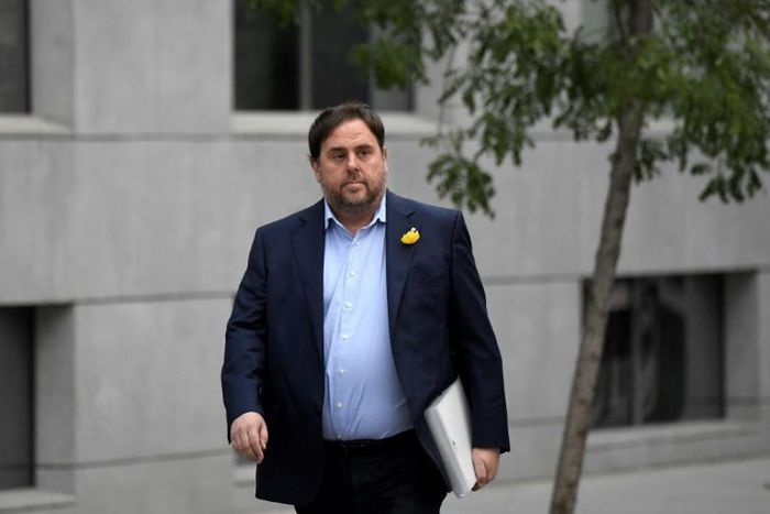 The jailed former Catalan pro-independence leader Oriol Junqueras has been stripped of his seat in the European Parliament and the legal immunity that comes with it