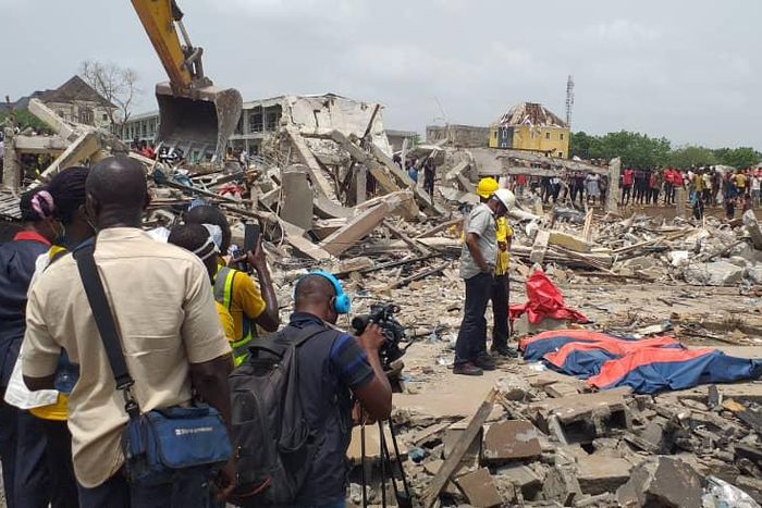 Scene of the wreckage caused by gas explosion in Abule Ado, Lagos, the day after (Pulse)