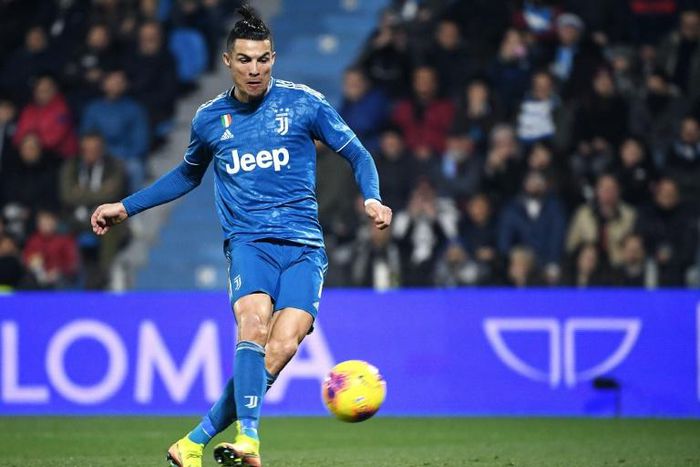 Cristiano Ronaldo scored for a record-equalling 11th Serie A game.