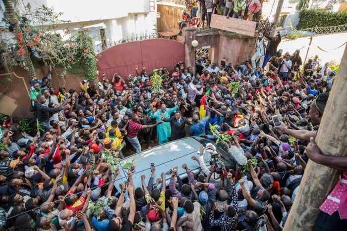 Cameroonian opposition leader Maurice Kamto was greeted and acclaimed by hundreds of supporters