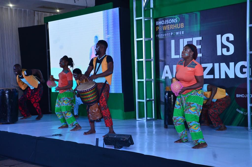 Tobi Bakre, PencilComedian excite dealers as Bhojsons Powerhub unveils new ‘Amaze’ Power Backup solution