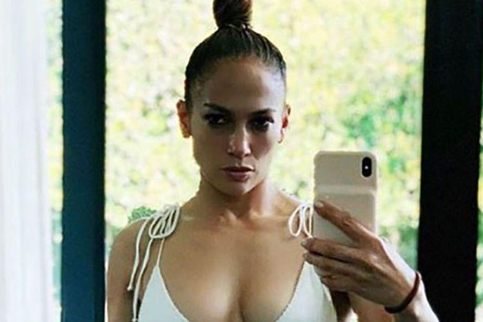 J.Lo Just Posted The Most Epic Bikini Selfie