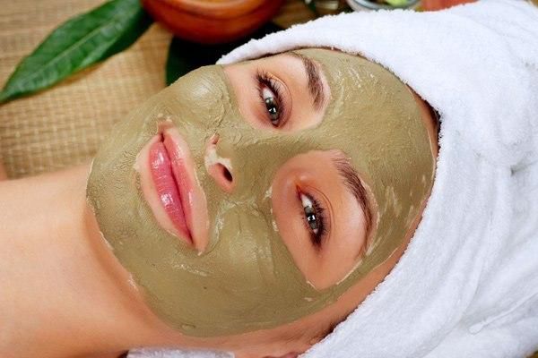 4 detoxifying DIY face masks to do today