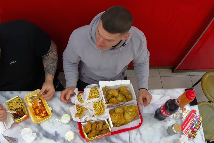 A Strongman and Bodybuilder Swap Diets for a Day