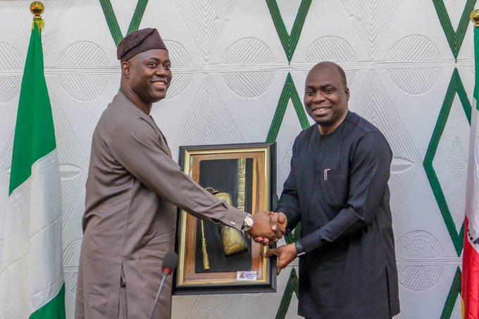 The Chairman of the Independent Corrupt Practices & Other Related Offences Commission (ICPC), Professor Bolaji Owasanoye, led Board members to pay a courtesy visit to the Oyo state Governor, Seyi Makinde. [Twitter/@seyiamakinde]