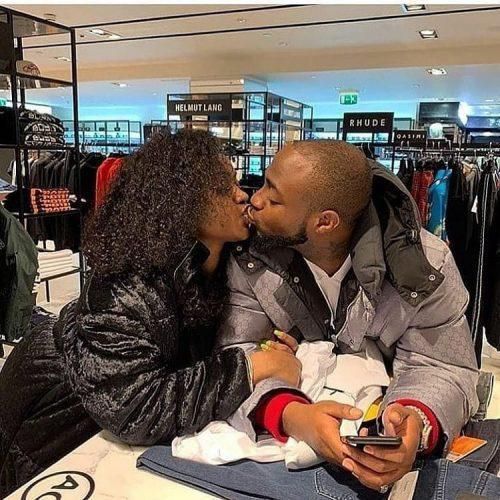 Davido-And-His-Girlfriend-Chioma-Kiss-In-New-Photo-500x500