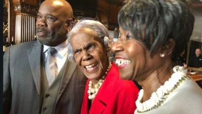 Beautician keeps working as she celebrates 101st birthday