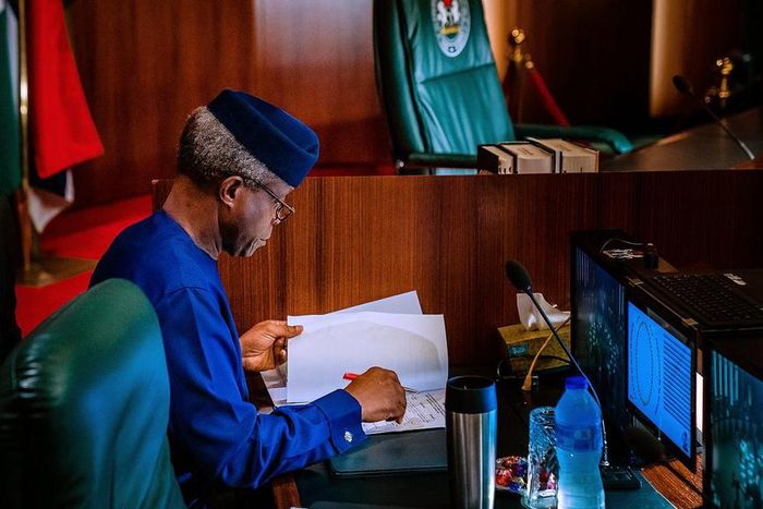 Vice President Prof. Yemi Osinbajo presides over the National Economic Council meeting at the State House, Abuja. [Twitter/@BashirAhmaad]