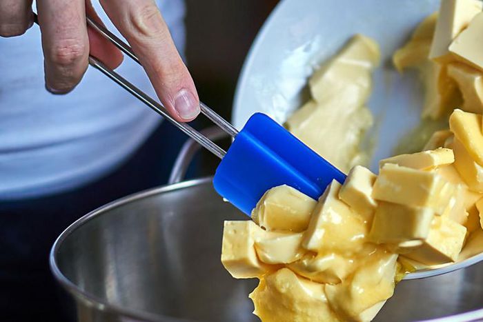 Dr. Pimple Popper Removes Momma Squishy's Skin Tag