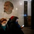Face masks have bceome a common sight on Moscow's streets. Now Russian authorities are banning Chinese tourists over coronavirus fears