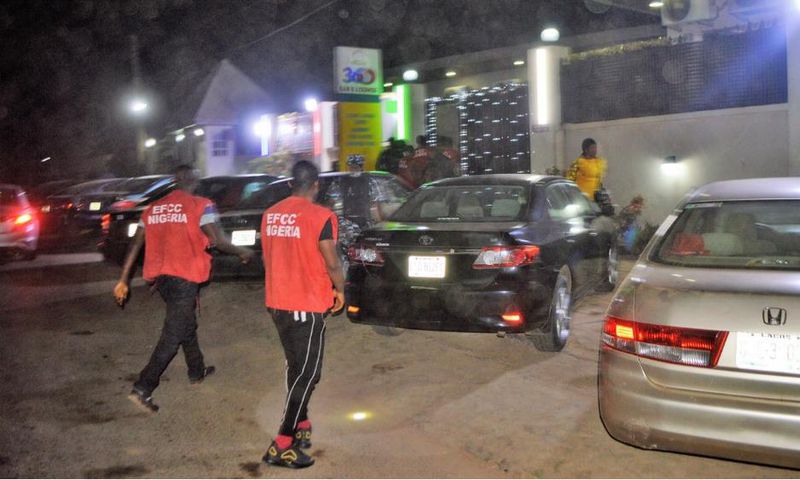 Suspected 'Yahoo Boys' kill EFCC operative, injure another during midnight raid in Anambra