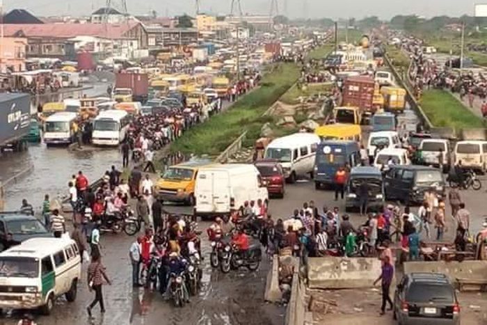 Ensure speedy completion of Gbaji-Apa-Owode Road project (Punch)