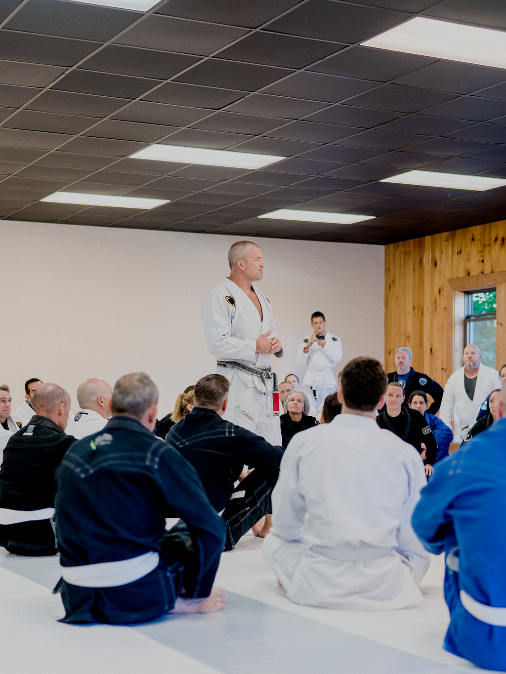 Jocko shares jujitsu lessons with camp attendees.