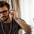 4 Easy Ways to Fight Loneliness While Isolated