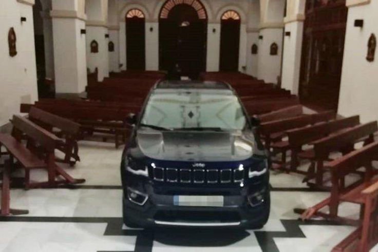 Man rams Jeep through the doors of a church, says he was seeking shelter from demonic “possession” (videos)