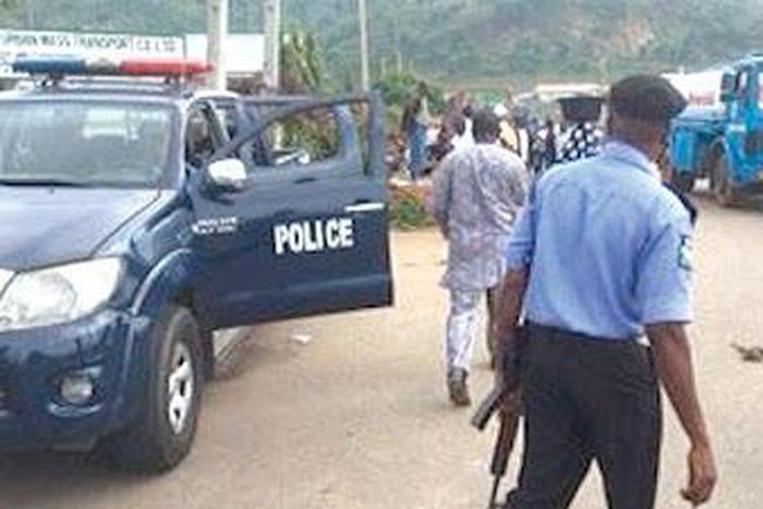 shock-as-robbers-lead-mob-to-kill-innocent-man-in-lagos