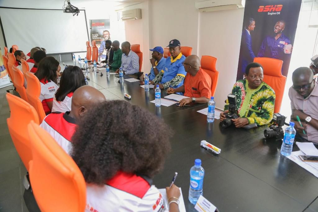 Cross section of press men at by the Asharami team