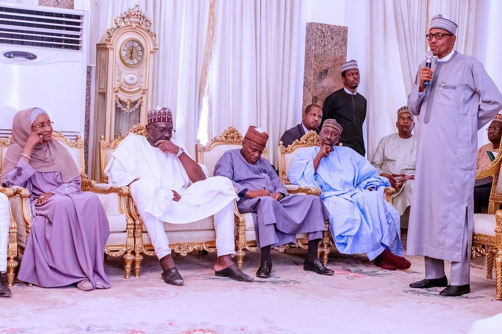 President Muhammadu Buhari paid a sympathy visit to the Shehu of Borno, Alhaji Abubakar El-Kanemi, over the killings of 30 people by Boko Haram terrorists. [Twitter/@BashirAhmaad]