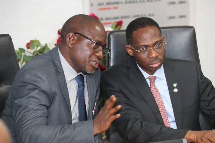 Muhammad Nami, FIRS Executive Chairman and a senior staff upon resumption of office in December 2019 (Twitter/Firs Nigeria)