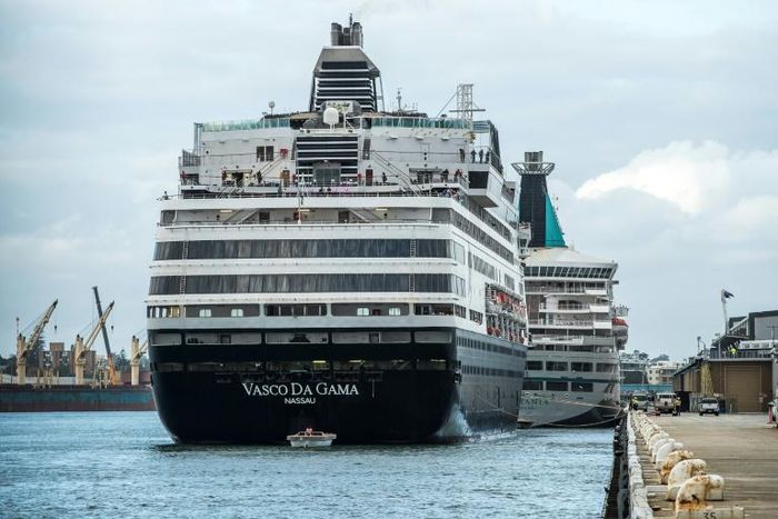 Nearly 100 New Zealand passengers from the Vasco da Gama were sent home on a charter flight from Perth, while the remaining passengers -- almost 800 Australians and a handful of other nationalities -- are scheduled to disembark this week