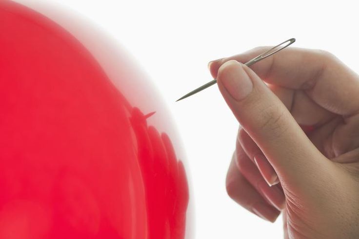 Dr. Pimple Popper Pops a 'Helium Balloon' Cyst