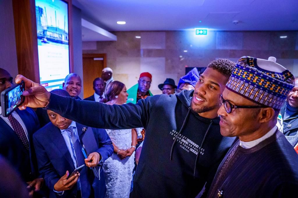Anthony Joshua and Muhammadu Buhari (Office of the President of Nigeria)
