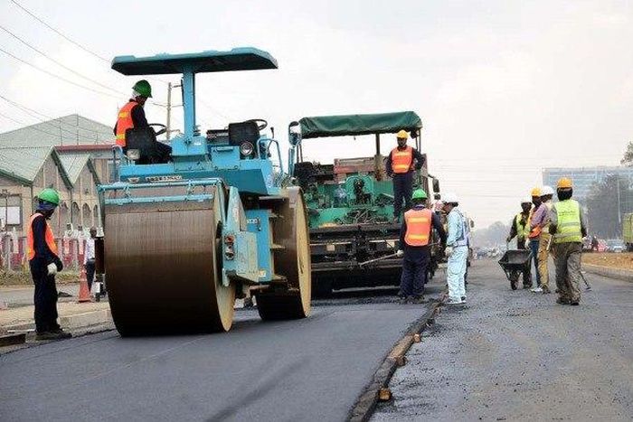 ___9087405___2018___11___9___10___Ngong-Road-Construction