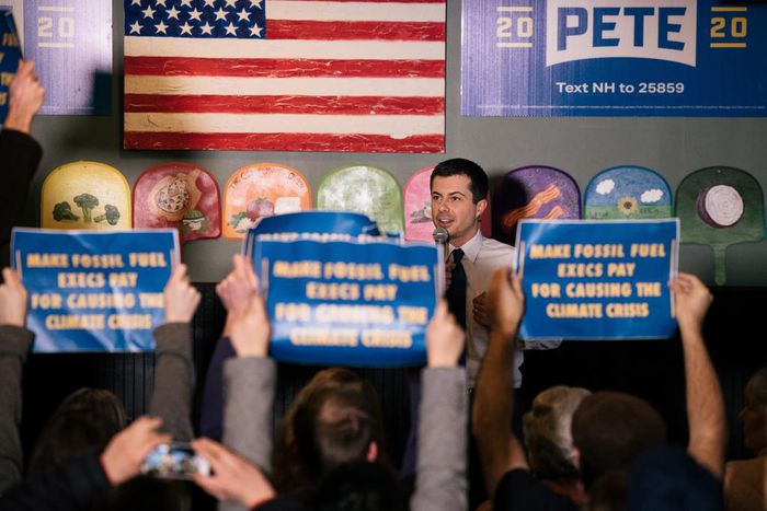 Buttigieg Seizes on an Opportunity as Democrats Jostle for Advantage
