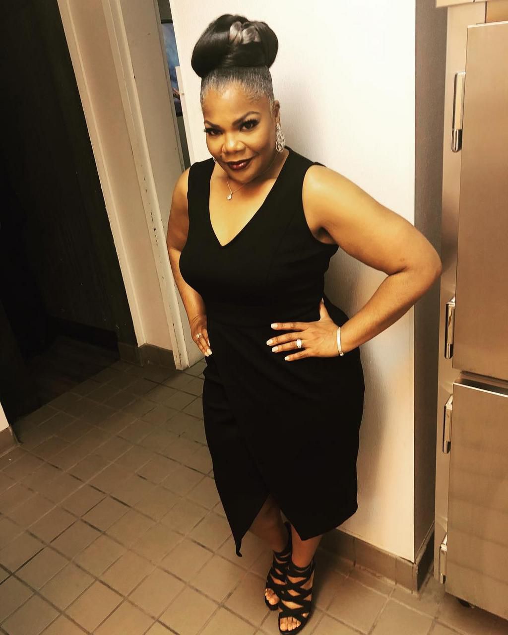 Over the last few years, Mo'nique's relationship with some of her celebrity friends has come under scrutiny. Recall during an interview with Steve Harvey (A former close friend) the actress accused him of being a sellout.  [Instagram/TheRealMoWorld]