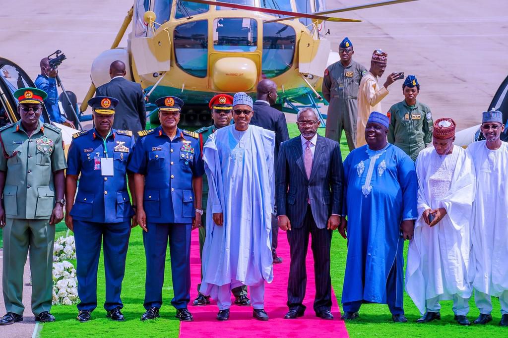President Muhammadu Buhari thanks Nigerians as he unveils 2X Agusta 109P Gunship and Mi-17 1E Medium Lift Helicopters into the service of the Nigerian Air Force. [Twitter/@BashirAhmaad]