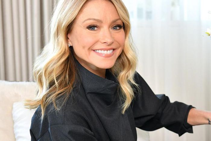 Kelly Ripa Shows Off Gray Hairs On Instagram