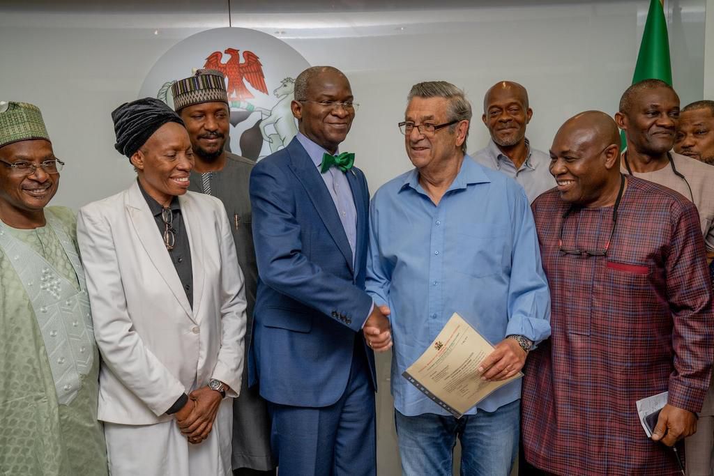 Clemens Westerhof has received his own house from the Federal Government (Twitter/Tolu Ogunlesi)