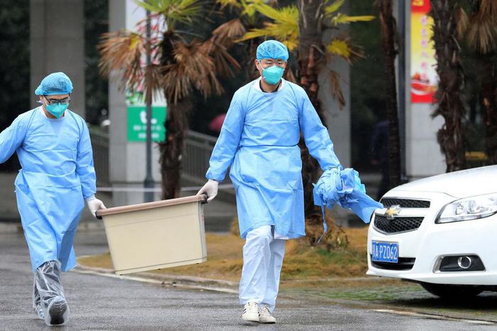 Coronavirus disease ravages central Chinese city of Wuhan (France 24)