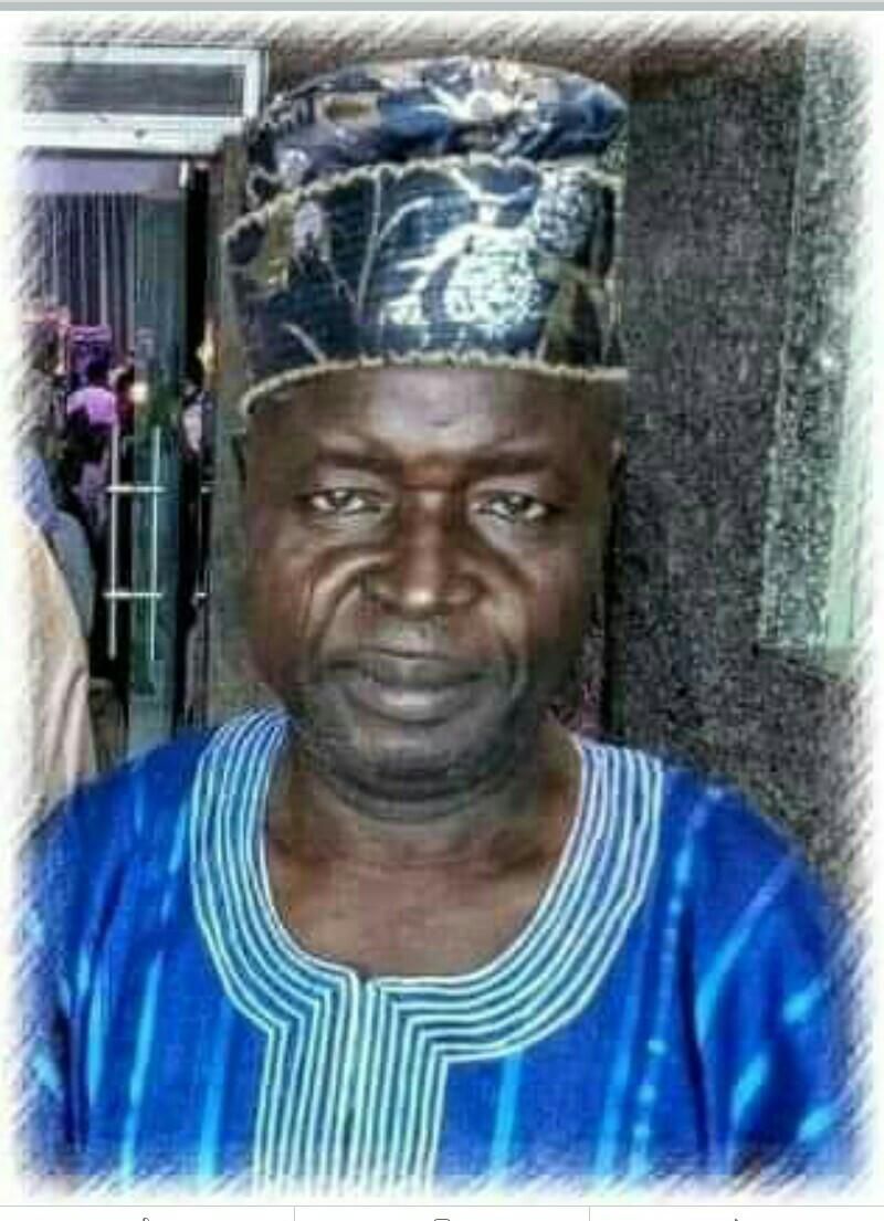 Toyosi Arigbabuwo was popular for his roles in some movies including 'Ogborielemosho' and 'Bashorun Gaa.' May his gentle soul rest in peace. [LindaIlkeji]
