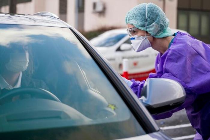 A German hospital in the town of Gross-Gerau is offering drive-through testing for the novel coronavirus